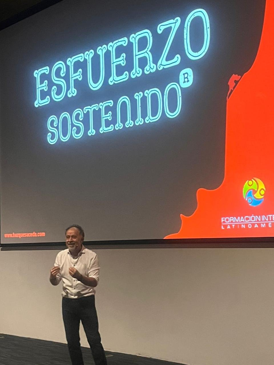 HAZ QUE SUCEDA®