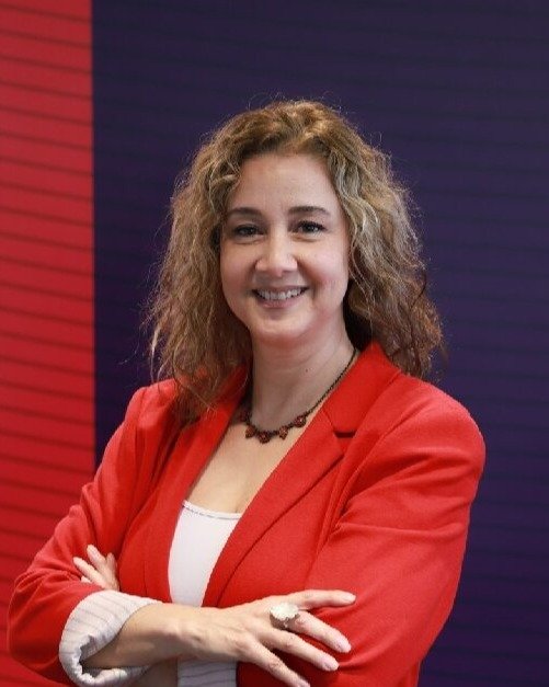 Claudia Barzanallana